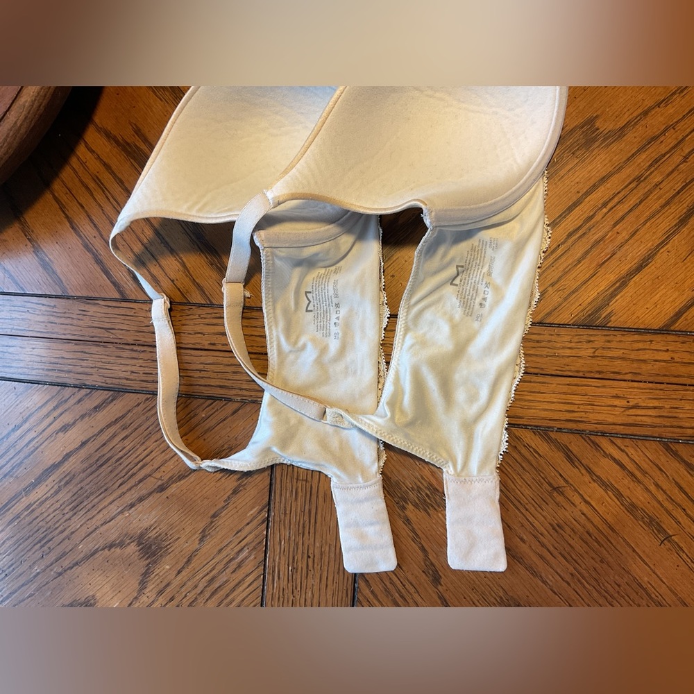 Maidenform 34D bra bundle - Picture 6 of 8